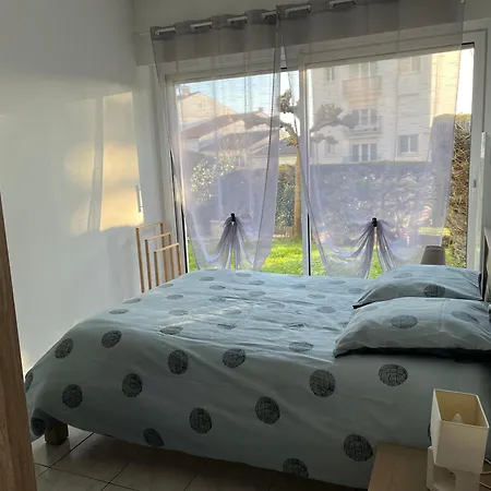 Logement Plein Centre Royan Esterno foto