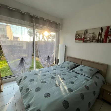 Logement Plein Centre Royan Esterno foto